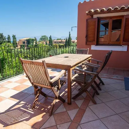 Fotios Roof Apartment *