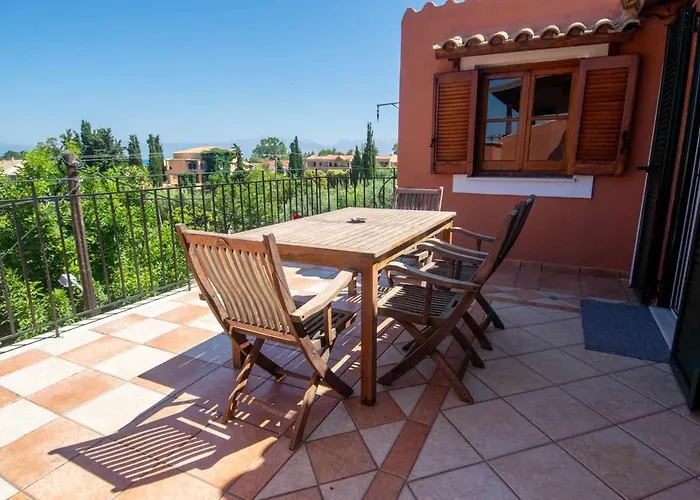 Fotios Roof Apartment *